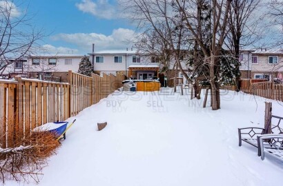 3 Bedroom Freehold Townhome - Downtown Brampton