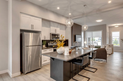 Freehold Townhome & Triplex - Airdrie Real Estate