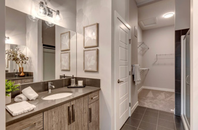 Freehold Townhome & Triplex - Airdrie Real Estate